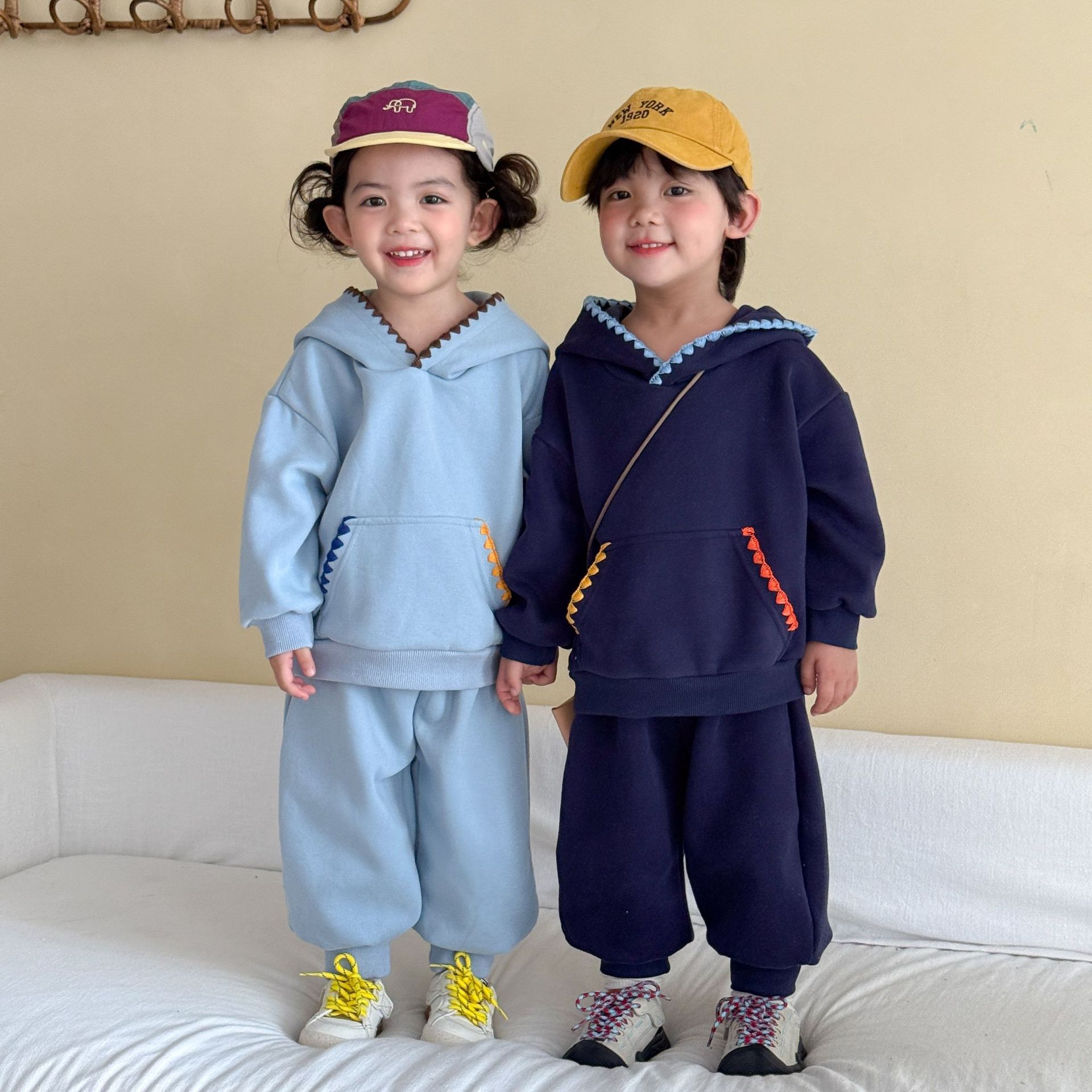 Running Gear For Kids - 2026年秋新作 子供用長袖服セット 男の子女の子用フード付きスウェットシャツ+カジュアルパンツ 2点セット キッズスポーツウェア