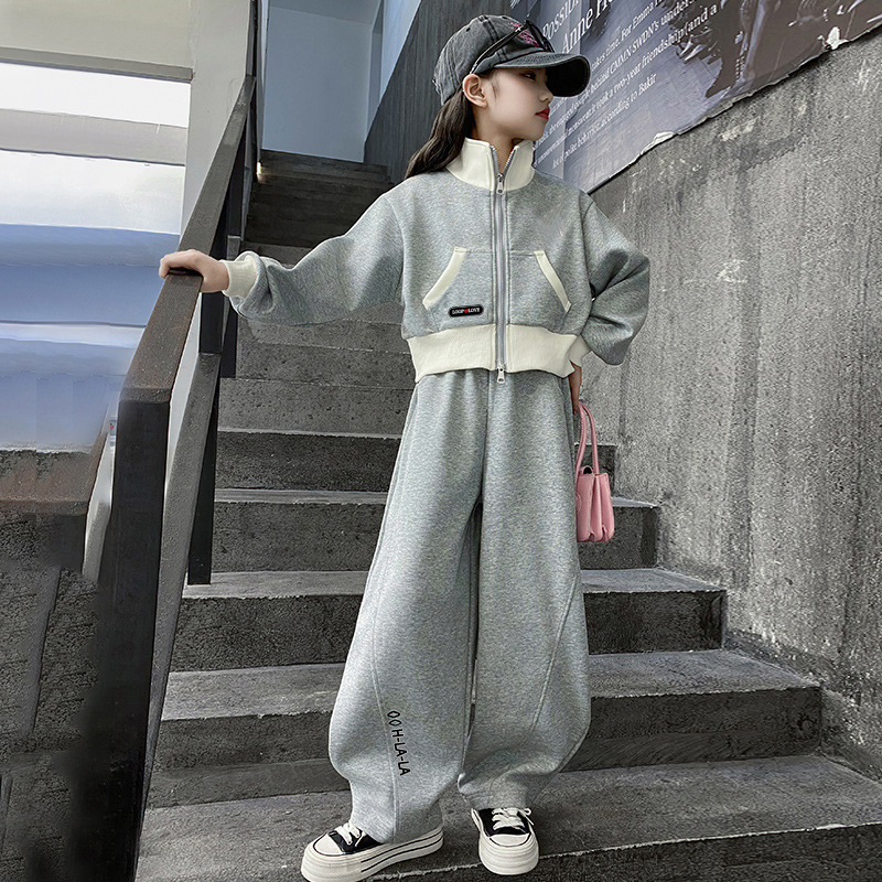 春秋の新作スポーツウェア女の子用上下セット、パッチワークジッ - Running Gear For Kids のレビューと価格
